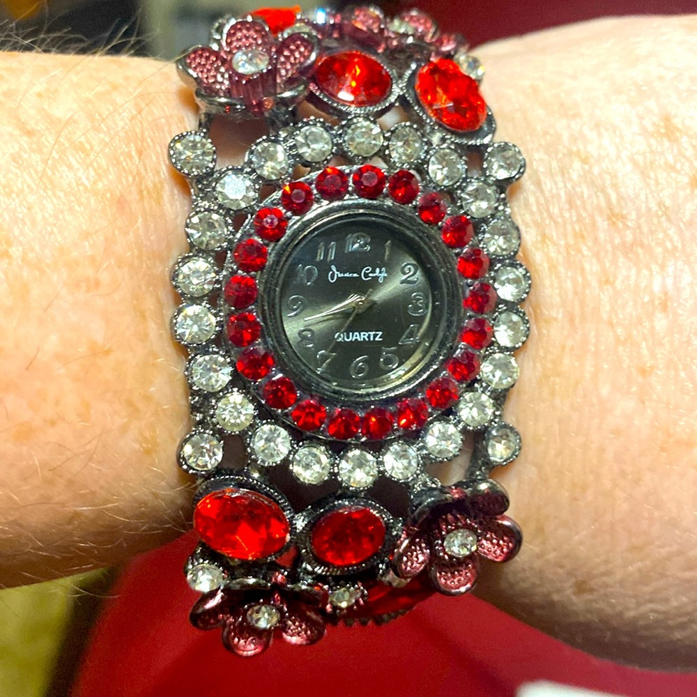 Dark Silver Ruby Red Bracelet Watch - image 1